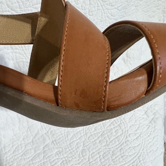 Kenneth Cole “Hit It” Brown Ankle Strappy Stack Block Heel Sandal, Size 6.5 - Picture 9 of 9